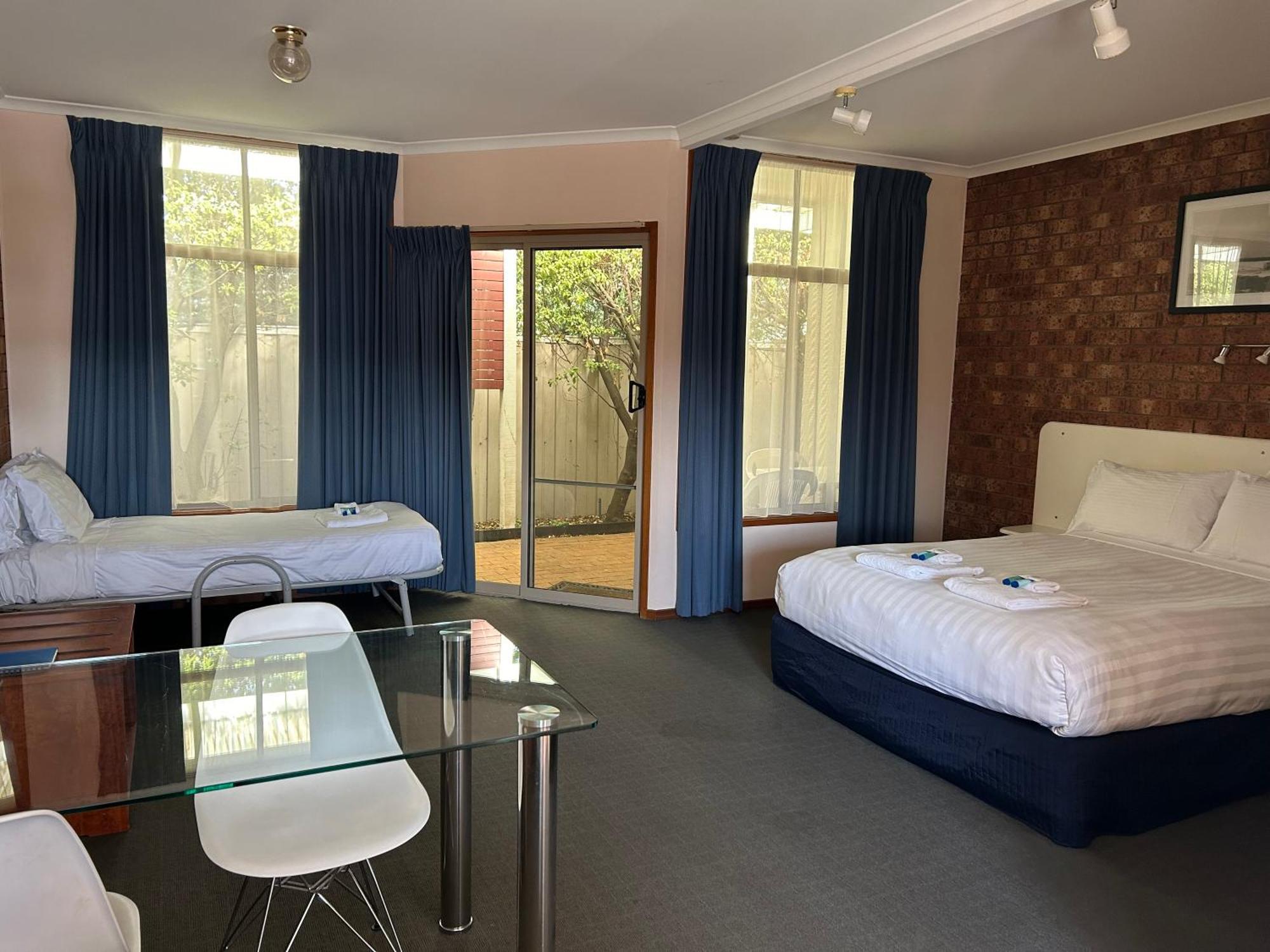 Portarlington Beach Motel Exterior photo